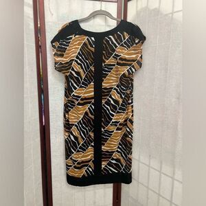 TRINA TURK SILK MINI DRESS SIZE 2‎